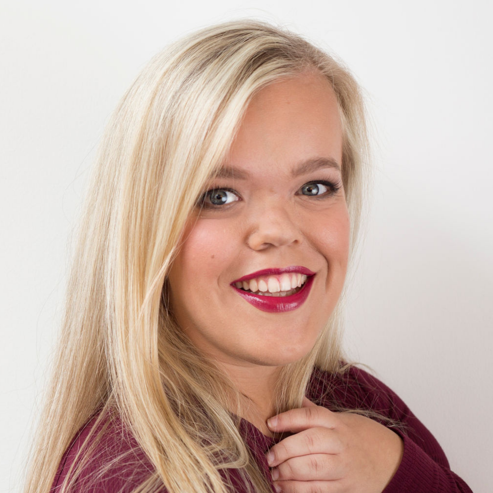 Headshot of Alexia Vassos